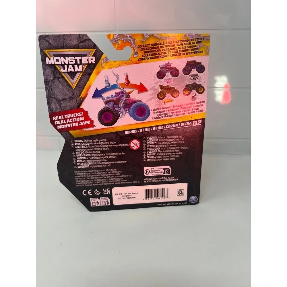 Monster‎ Jam Mud Blasters Sparkle Smash Color Change Unicorn Truck NEW